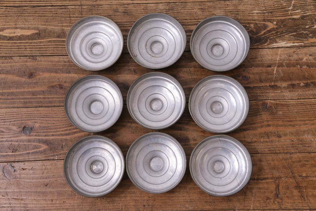 アンティーク雑貨　昭和レトロ　9連アイアンラック付き!　蓋付きガラスビンセット(瓶)