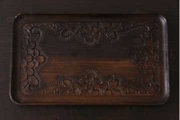 アンティーク雑貨　中古　伝統工芸軽井沢彫り　桜の彫りが美しいトレー(長角盆)