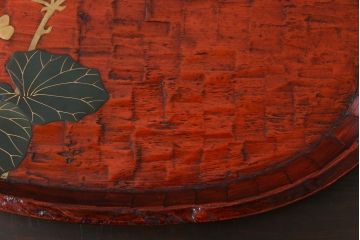 和製アンティーク　漆塗り　草花デザインが映えるくり抜き盆(トレー)