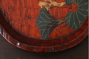 和製アンティーク　漆塗り　草花デザインが映えるくり抜き盆(トレー)