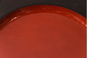 和製アンティーク　会津漆器　朱赤の漆塗りが美しい高台付き丸盆(丸膳)