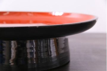 和製アンティーク　会津漆器　朱赤の漆塗りが美しい高台付き丸盆(丸膳)