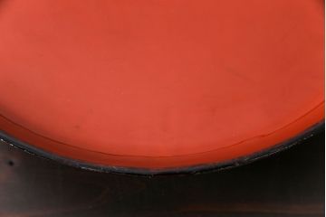 和製アンティーク　会津漆器　朱赤の漆塗りが美しい高台付き丸盆(丸膳)(3)