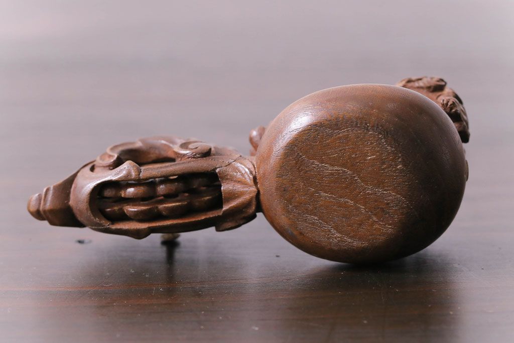 アンティーク雑貨　古民具・骨董　和製アンティーク　繊細な獅子彫刻が施された墨壺