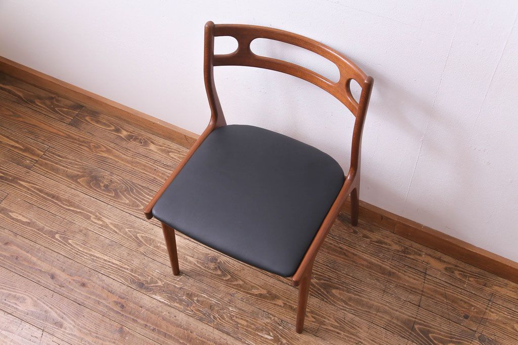 ヴィンテージ家具　北欧ビンテージ　チーク材　スタイリッシュなフォルムが格好いいダイニングチェア(椅子)(1)