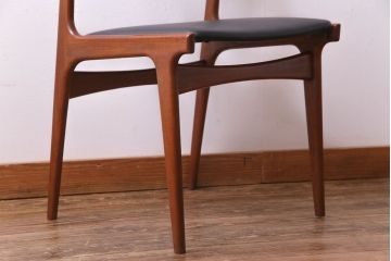 ヴィンテージ家具　北欧ビンテージ　チーク材　スタイリッシュなフォルムが格好いいダイニングチェア(椅子)(2)