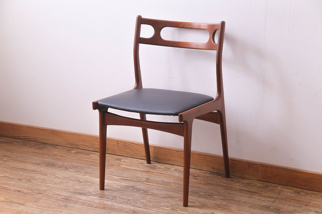 ヴィンテージ家具　北欧ビンテージ　チーク材　スタイリッシュなフォルムが格好いいダイニングチェア(椅子)(3)