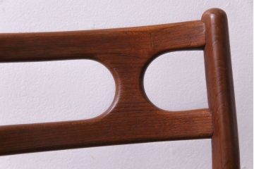 ヴィンテージ家具　北欧ビンテージ　チーク材　スタイリッシュなフォルムが格好いいダイニングチェア(椅子)(3)