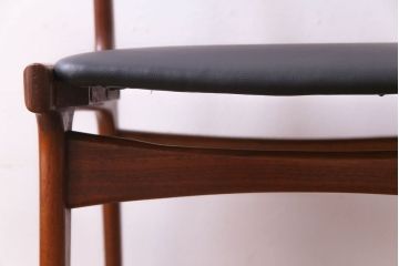 ヴィンテージ家具　北欧ビンテージ　チーク材　スタイリッシュなフォルムが格好いいダイニングチェア(椅子)(3)