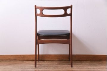 ヴィンテージ家具　北欧ビンテージ　チーク材　スタイリッシュなフォルムが格好いいダイニングチェア(椅子)(3)