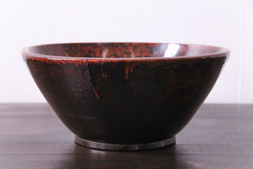 アンティーク雑貨　昭和期　民芸品　漆塗り　漆桶のような独特の趣きが魅力の菓子鉢(深皿、ボール)
