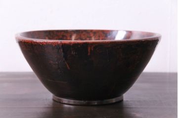 アンティーク雑貨　昭和期　民芸品　漆塗り　漆桶のような独特の趣きが魅力の菓子鉢(深皿、ボール)