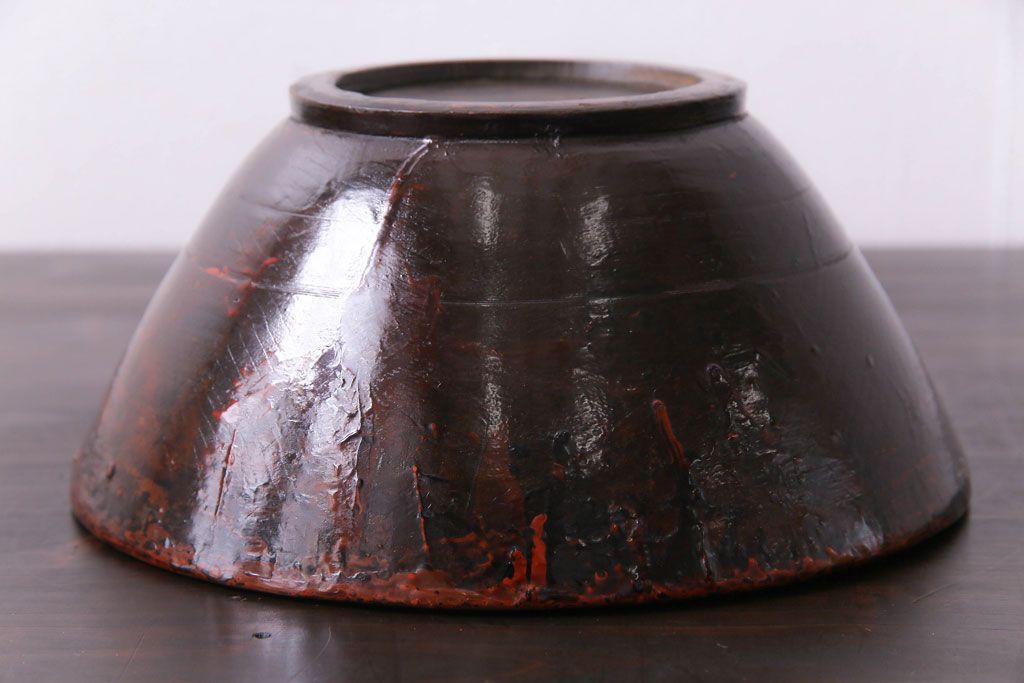 アンティーク雑貨　昭和期　民芸品　漆塗り　漆桶のような独特の趣きが魅力の菓子鉢(深皿、ボール)
