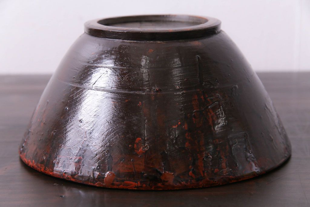 アンティーク雑貨　昭和期　民芸品　漆塗り　漆桶のような独特の趣きが魅力の菓子鉢(深皿、ボール)