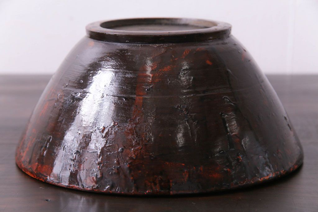 アンティーク雑貨　昭和期　民芸品　漆塗り　漆桶のような独特の趣きが魅力の菓子鉢(深皿、ボール)