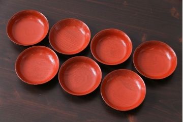 昭和初期　木目の流れが美しい掻き合わせ塗りの小皿7枚