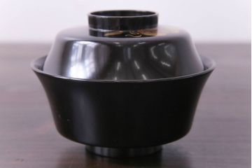 和製アンティーク　黒漆器　赤珊瑚が描かれた木製碗5客セット(漆器)