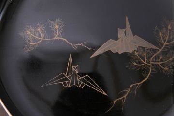 和製アンティーク　大正昭和初期　蒔絵　折鶴の図柄が可愛らしい木製皿4枚セット(漆器)