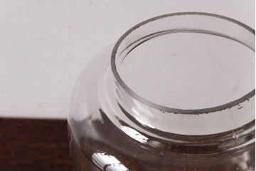 アンティーク雑貨　昭和レトロ　ノスタルジックな雰囲気漂うガラスビン(ガラス瓶、キャニスター)