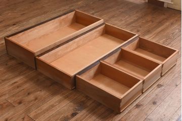 中古美品　松本民芸家具　直線的なデザインがスタイリッシュなF型整理タンス(チェスト)(定価約36万円)