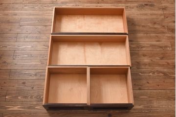 中古美品　松本民芸家具　直線的なデザインがスタイリッシュなF型整理タンス(チェスト)(定価約36万円)