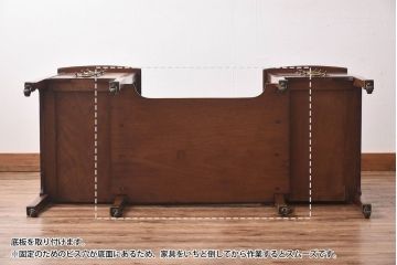 アンティーク家具　イギリスアンティーク　ウォールナット　エレガントな佇まいが素敵なドレッシングキャビネット