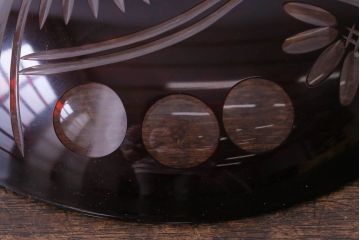 アンティーク雑貨　アンティーク　モダンなデザインの赤被せ切子ガラス皿(和食器)