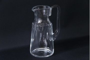 アンティーク雑貨　中古　バカラ(Baccarat)　廃盤品　アサス　上品な佇まいが魅力のピッチャー(水差し)