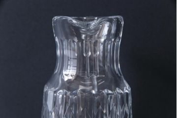 アンティーク雑貨　中古　バカラ(Baccarat)　廃盤品　アサス　上品な佇まいが魅力のピッチャー(水差し)