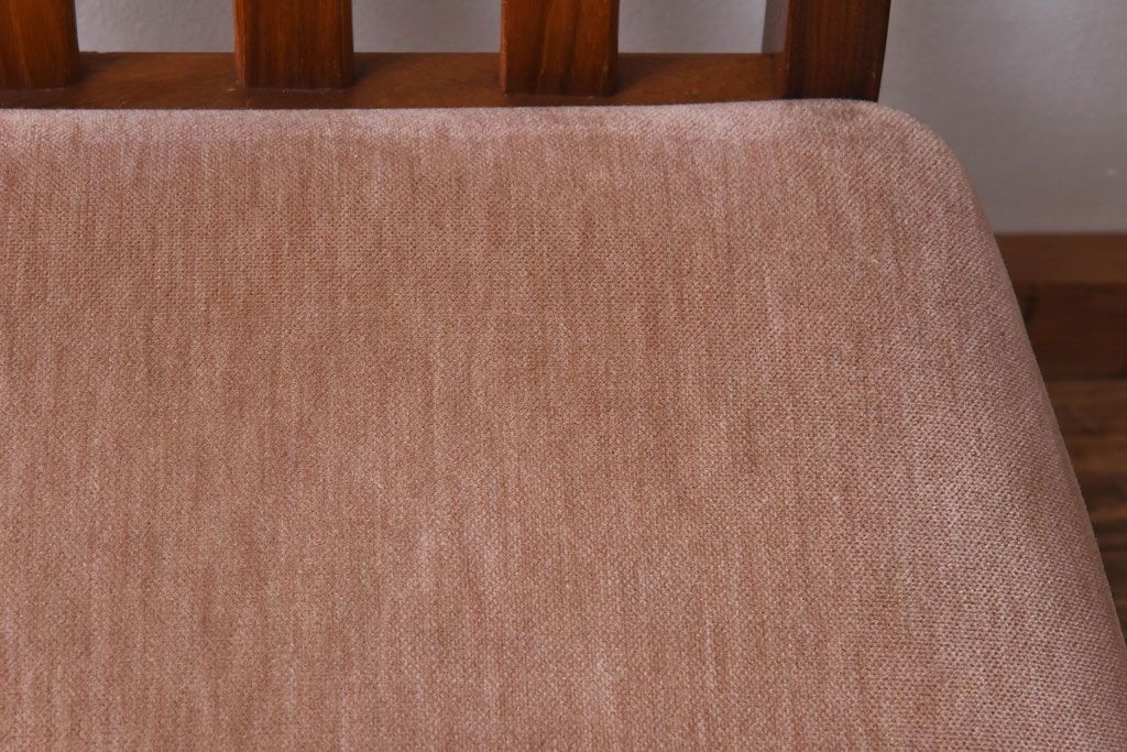 アンティーク家具　G-PLAN(ジープラン)　優しげな色合いの北欧風ダイニングチェア(椅子)(1)