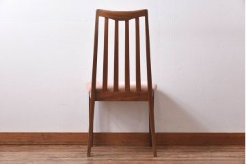 アンティーク家具　G-PLAN(ジープラン)　優しげな色合いの北欧風ダイニングチェア(椅子)(2)