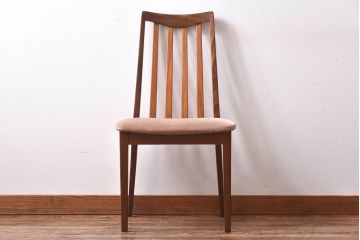 アンティーク家具　G-PLAN(ジープラン)　優しげな色合いの北欧風ダイニングチェア(椅子)(3)