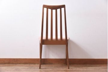 アンティーク家具　G-PLAN(ジープラン)　優しげな色合いの北欧風ダイニングチェア(椅子)(3)