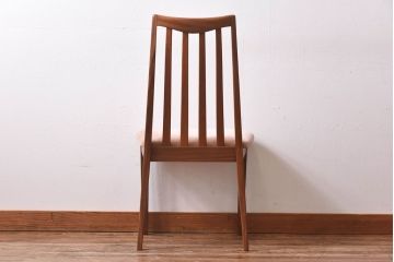 アンティーク家具　G-PLAN(ジープラン)　優しげな色合いの北欧風ダイニングチェア(椅子)