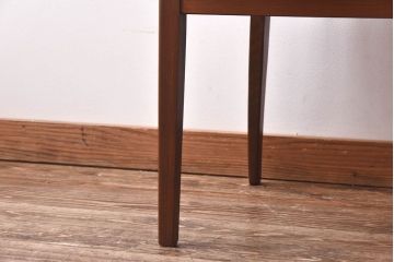 北欧家具　G-PLAN(ジープラン)　すっきりとして温かみのあるアームチェア(ダイニングチェア、椅子)(2)