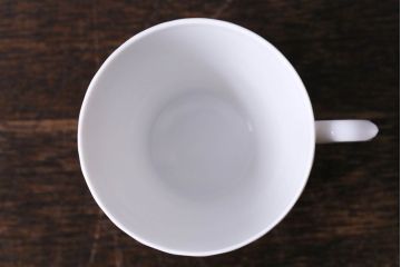 アンティーク雑貨　中古　ROYAL COPENHAGEN(ロイヤルコペンハーゲン)　ホワイト　フルレース　コーヒーカップ&ソーサー(廃盤品)