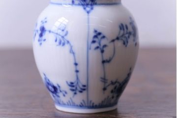 アンティーク雑貨　中古　ROYAL COPENHAGEN(ロイヤルコペンハーゲン)　ブルーフルーテッド　ハーフレース　クリーマー・シュガーポットセット(廃盤品)