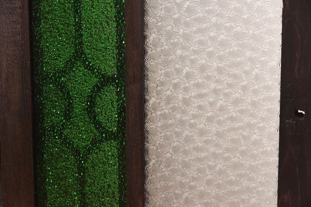 アンティーク家具　当時ものガラス入り　大正ロマンな味わいが魅力のブックケース(本箱、収納棚)