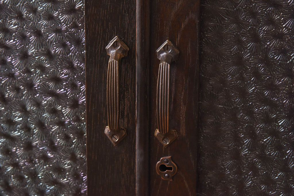 アンティーク家具　当時ものガラス入り　大正ロマンな味わいが魅力のブックケース(本箱、収納棚)