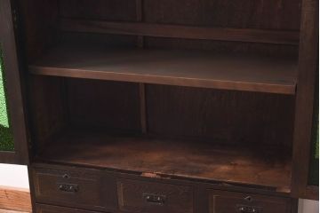 アンティーク家具　当時ものガラス入り　大正ロマンな味わいが魅力のブックケース(本箱、収納棚)