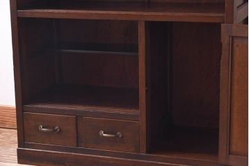 アンティーク家具　モールガラス入り!引き戸がおしゃれな和製アンティークの食器棚(収納棚・カップボード)