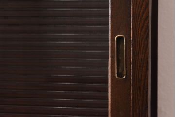 アンティーク家具　モールガラス入り!引き戸がおしゃれな和製アンティークの食器棚(収納棚・カップボード)