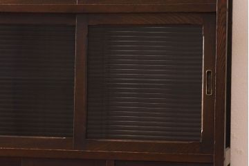 アンティーク家具　モールガラス入り!引き戸がおしゃれな和製アンティークの食器棚(収納棚・カップボード)