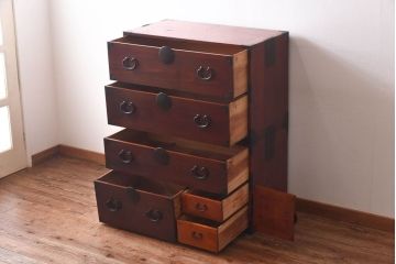 アンティーク家具　和製アンティーク　ヒノキ材　時を経た味わいが魅力の重ね箪笥(衣装箪笥、引き出し)(1)