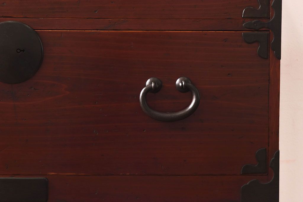 アンティーク家具　和製アンティーク　ヒノキ材　時を経た味わいが魅力の重ね箪笥(衣装箪笥、引き出し)(1)