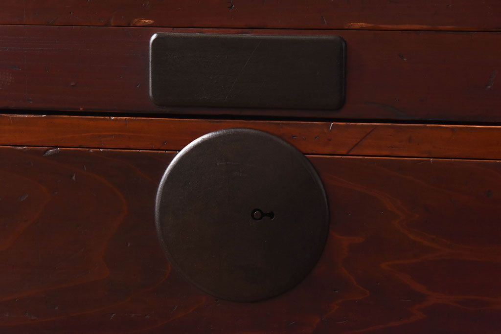 アンティーク家具　和製アンティーク　ヒノキ材　時を経た味わいが魅力の重ね箪笥(衣装箪笥、引き出し)(1)