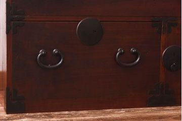 アンティーク家具　和製アンティーク　ヒノキ材　時を経た味わいが魅力の重ね箪笥(衣装箪笥、引き出し)(1)