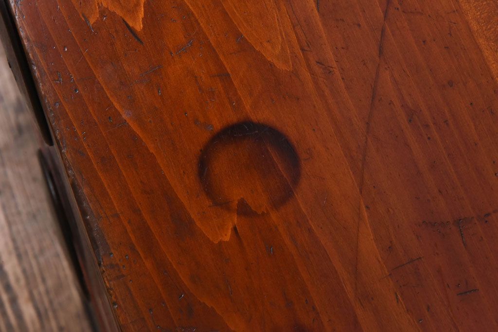 アンティーク家具　和製アンティーク　ヒノキ材　時を経た味わいが魅力の重ね箪笥(衣装箪笥、引き出し)(1)