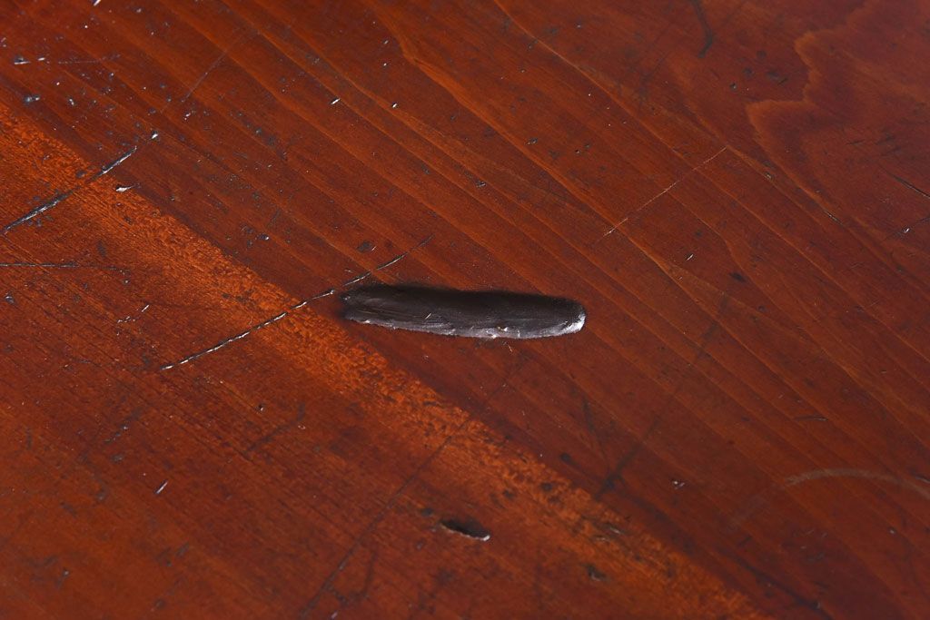 アンティーク家具　和製アンティーク　ヒノキ材　時を経た味わいが魅力の重ね箪笥(衣装箪笥、引き出し)(1)