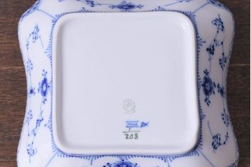 中古　ROYAL COPENHAGEN(ロイヤルコペンハーゲン)　ブルーフルーテッド　ハーフレース　21.5cm　ボウルスクエア(深皿)